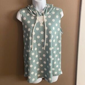𝅺sew N Love hooded polka dot tank size M